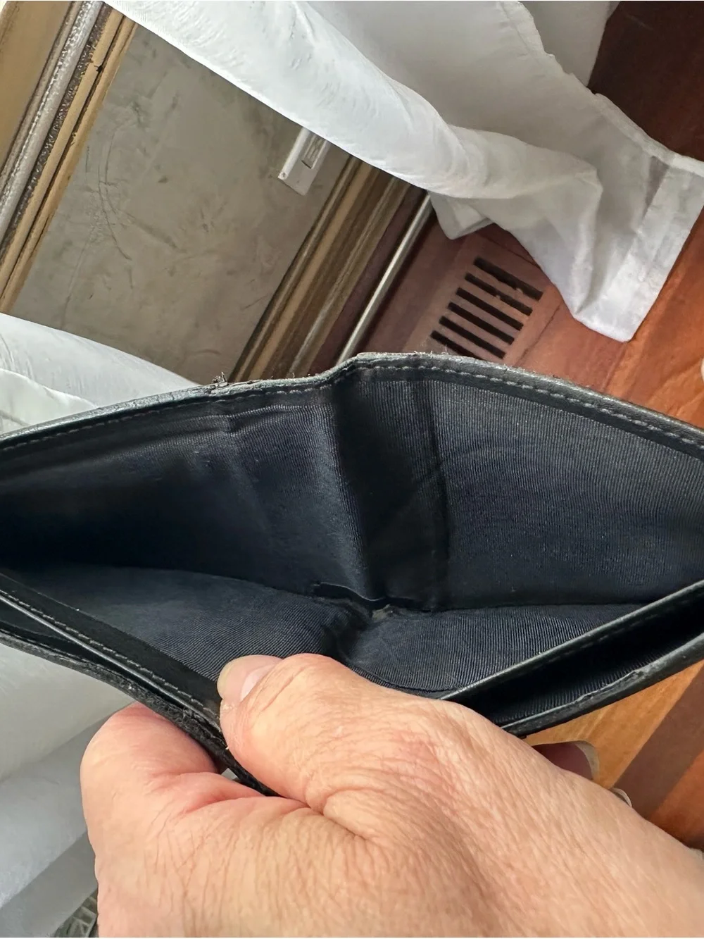 Men Accessories Subcategory Identification